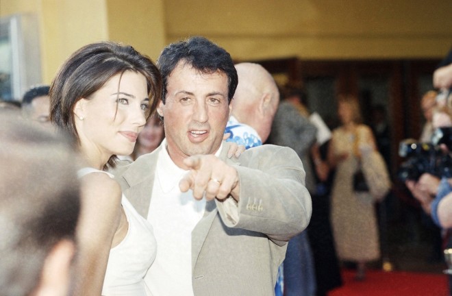 Μια από τις πρώτες δημόσιες εμφανίσεις του Sylvester Stallone και της Jessica Flavin το 1997 σε κινηματογραφική πρεμιέρα στο Λος Άντζελες