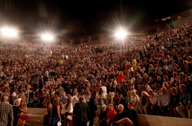 Πλήθος κόσμου στη συναυλία της Μαρινέλλας στο Ηρώδειο 