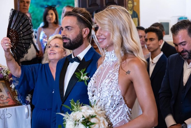 Βρεττός - Δεληγιάννη: 10 νέες αδημοσίευτες φωτογραφίες από τον γάμο τους