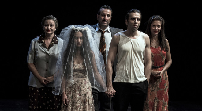 Ο «Γάμος» του Μάριου Ποντίκα στο Θέατρο Επί Κολωνώ από την ομάδα Νάμα