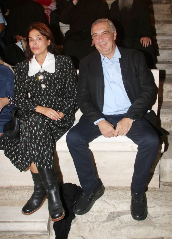 Σίλια Κριθαριώτη: Chic εμφάνιση στο Ηρώδειο με τον σύζυγό της, Νίκο Τσάκο -2