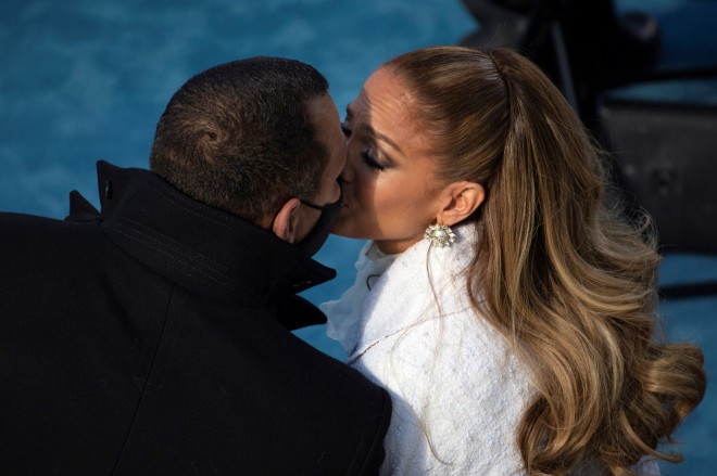 Jennifer Lopez - Alex Rodriguez: To ζευγάρι πιο ερωτευμένο από ποτέ στην ορκωμοσία του Joe Biden 