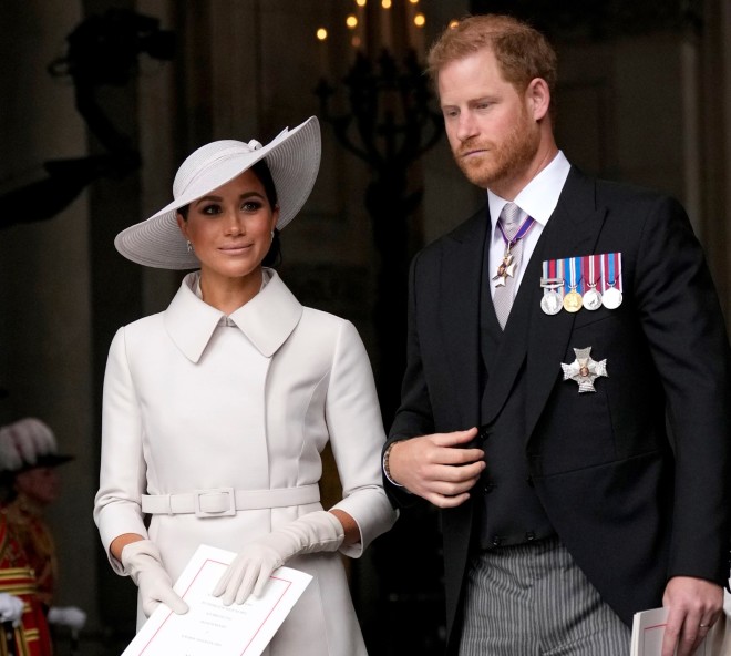 Η Μέγκαν Μαρκλ κι ο πρίγκιπας Harry στους εορτασμούς για το Ιωβηλαίο της βασίλισσας Ελισάβετ το περασμένο καλοκαίρι