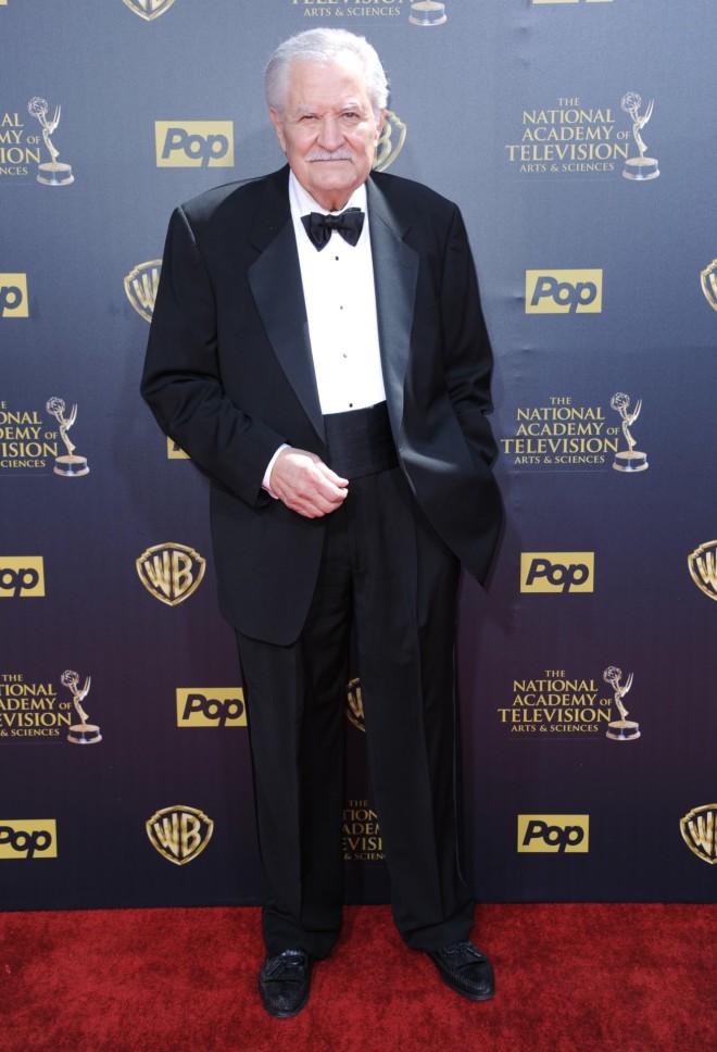 O Τζον Άνιστον στα βραβεία ΕΜΜΥ το 2015 
