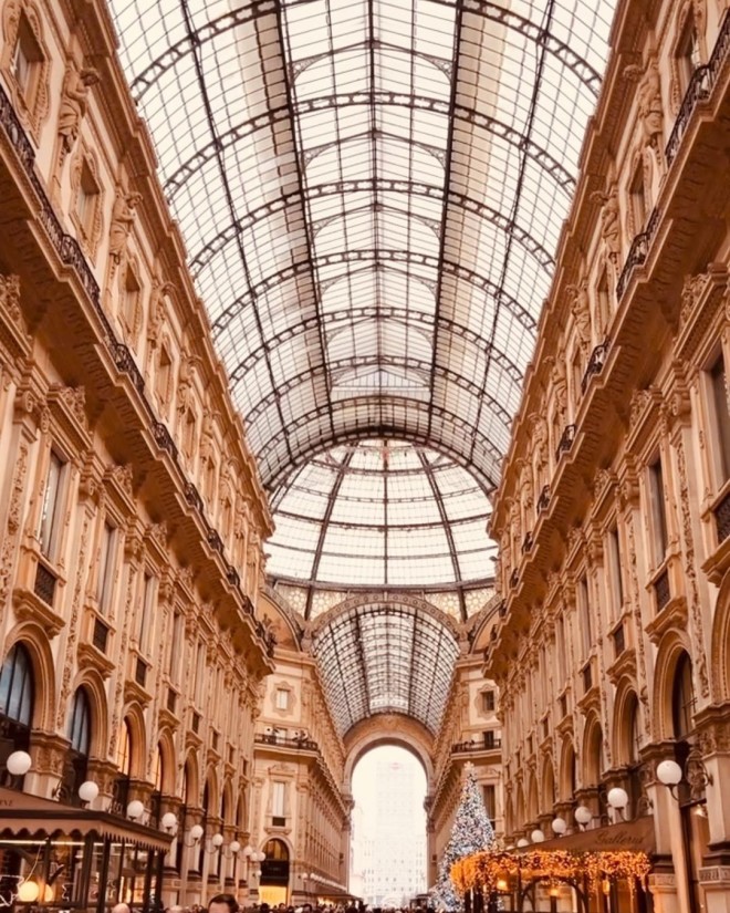 Καινούργιου: Για ψώνια στο Μιλάνο με την πιο εντυπωσιακή Chanel τσάντα -3