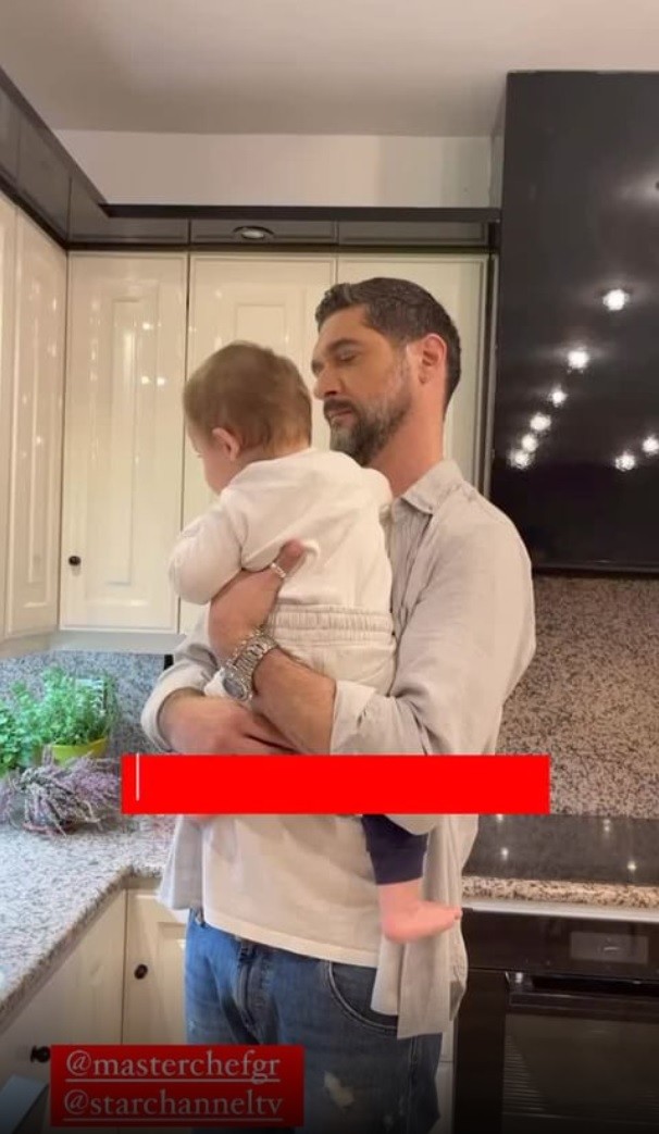 Πάνος Ιωαννίδης: Με τον γιο του στην κουζίνα του σπιτιού του!