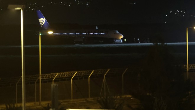 Ταχεία εκκένωση του αεροσκάφους της Ryanair