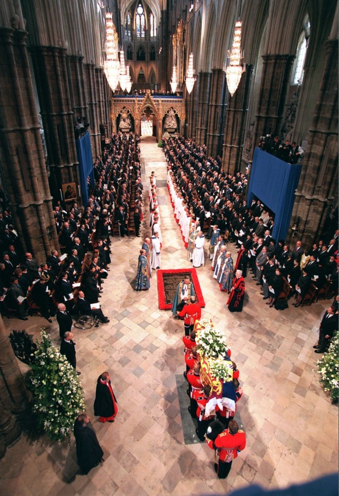 Η ημέρα της κηδείας της πριγκίπισσας Νταϊάνα/ φωτογραφία AP Peter Dejong