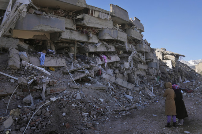 Η καταστροφή στην Τουρκία και τη Συρία από τον σεισμό εκτιμάται ότι είναι μεγαλύτερη από αυτή που προκάλεσε ο πόλεμος στην Ουκρανία - AP