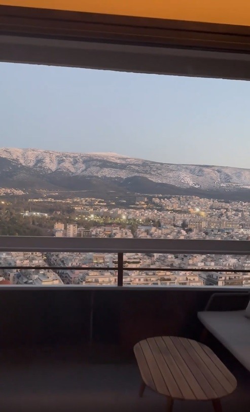 Χρήστος Μάστορας: Δείχνει την υπέροχη θέα από το μπαλκόνι του σπιτιού του