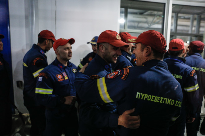 Θερμή ήταν η υποδοχή των μελών της ΕΜΑΚ που συμμετείχαν στις επιχειρήσεις διάσωσης στην Τουρκία - Eurokinissi