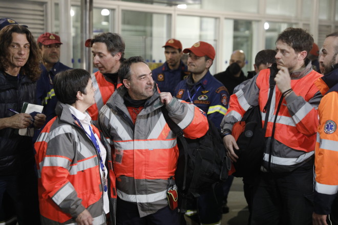 Άφιξη της ομάδας ΕΜΑΚ στο αεροδρόμιο της Αθήνας, μετά από μία εβδομάδα επιχειρήσεων διάσωσης στην Τουρκία/ Eurokinissi