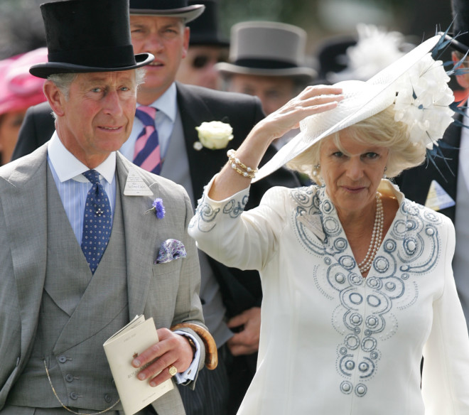 Ο βασιλιάς πλέον Κάρολος δεν αποχωρίζεται ποτέ το pinky ring - AP Photo/Alastair Grant