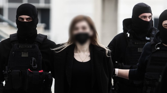 Η κατηγορούμενη μητέρα από την Πάτρα για τους θανάτους των τριών κοριτσιών της- Σήμερα συνεχίστηκε η δίκη για την απόπειρα ανθρωποκτονίας και την ανθρωποκτονία της 9χρονης Τζωρτζίνας/ Eurokinissi