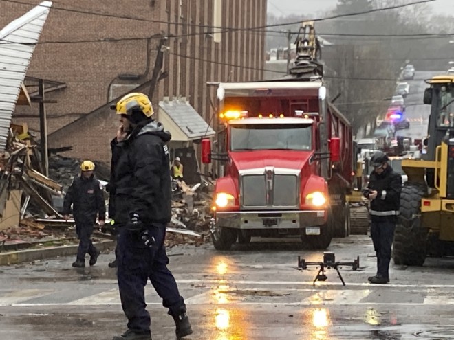 Σύμφωνα με τα αρχικά στοιχεία, η έκρηξη οφείλεται σε διαρροή αερίου- AP Photo/Michael Rubinkam