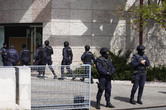 Τουλάχιστον δύο άνθρωποι έχασαν τη ζωή τους σήμερα σε επίθεση στο Ισμαηλιτικό Κέντρο της Λισαβόνας, στην Πορτογαλία