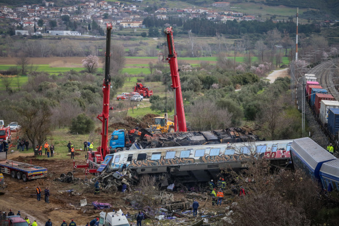Οι οικογένειες των θυμάτων της τραγωδίας στα Τέμπη δεν μπορούν να ξεπεράσουν τον χαμό των αγαπημένων τους προσώπων - Eurokinissi