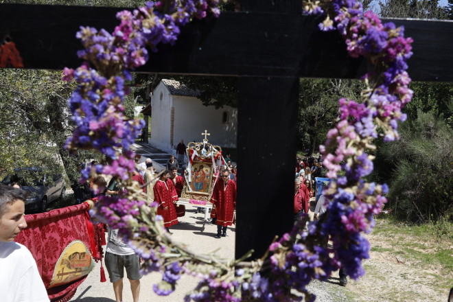 Λιτανεία της Δεύτερης Ημέρας του Πάσχα στο χωριό Νύμφες της Κέρκυρας, (25 Απριλίου 2022- Eurokinissi Γιώργος Κονταρίνης) 