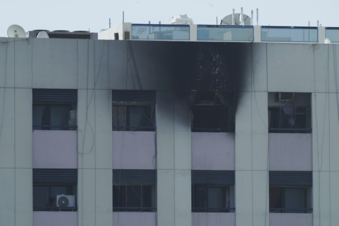 O 4ος όροφος του κτιρίου διαμερισμάτων στο Ντουμπάι, όπου εκδηλώθηκε η φωτιά - AP Photo/Jon Gambrell