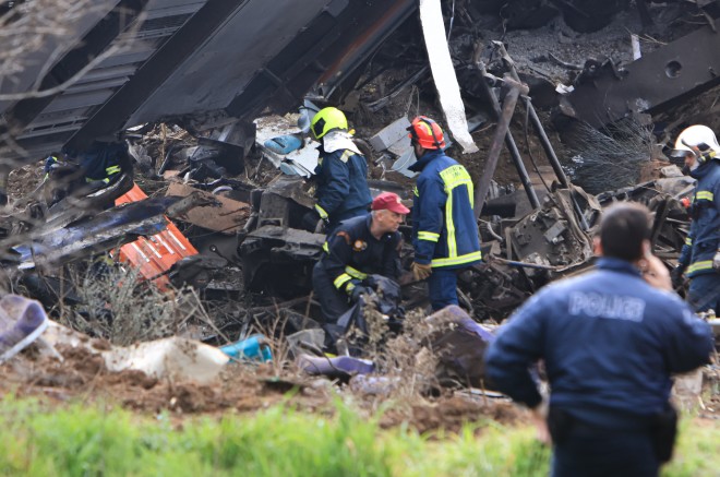 Τέμπη: Οι προσπάθειες διάσωσης στο σημείο της τραγωδίας/ INTIME Κυδώνας Γιώργος