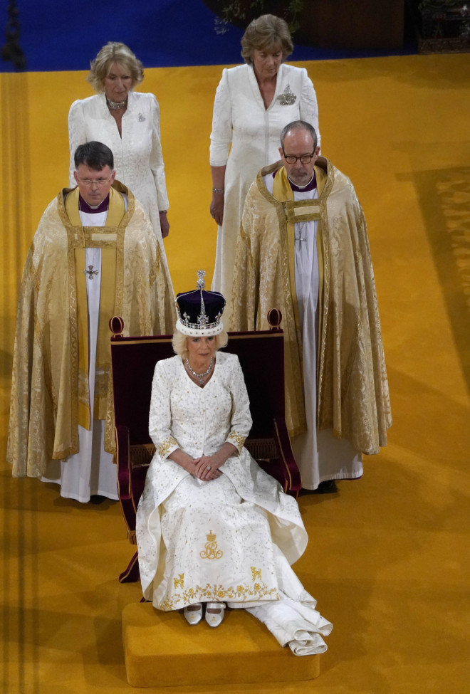 Στέφθηκε βασίλισσα η Καμίλα (Andrew Matthews/Pool via AP)