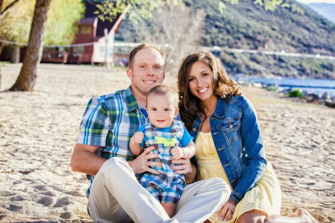 To ζευγάρι σε οικογενειακή φωτογραφία με τον πρώτο τους γιο, το 2013/ φωτογραφία Facebook