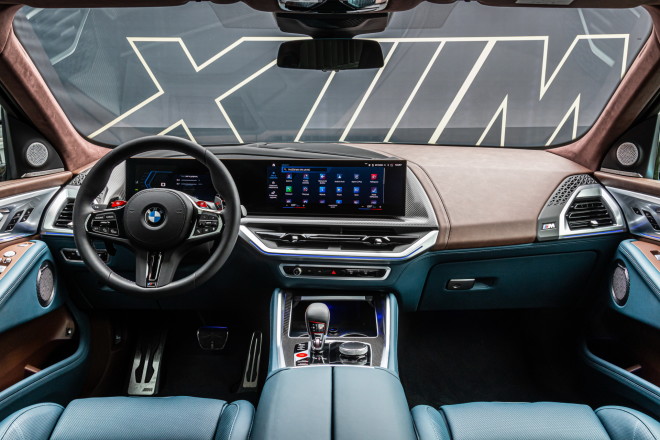 Το εσωτερικό της BMW XM
