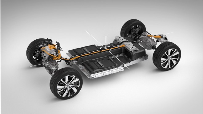Η Volvo προσφέρει τεχνογνωσία σε σπουδαστές για την ηλεκτροκίνηση 