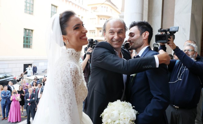 Ο Μπάνε Πρέλεβιτς παραδίδει τη νύφη στον γαμπρό 