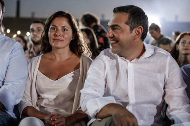 Η Μπέτυ Μπαζιάνα και ο Αλέξης Τσίπρας σε ομιλία του τον Σεπτέμβριο του 2022/ Eurokinissi Koνταρίνης Γιώργος