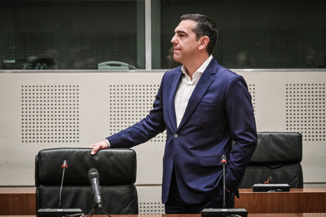 Τη Δευτέρα, μετά την ορκωμοσία των βουλευτών, αναμένεται να επιλεγεί από την κοινοβουλευτική ομάδα ο νέος προσωρινός επικεφαλής του ΣΥΡΙΖΑ