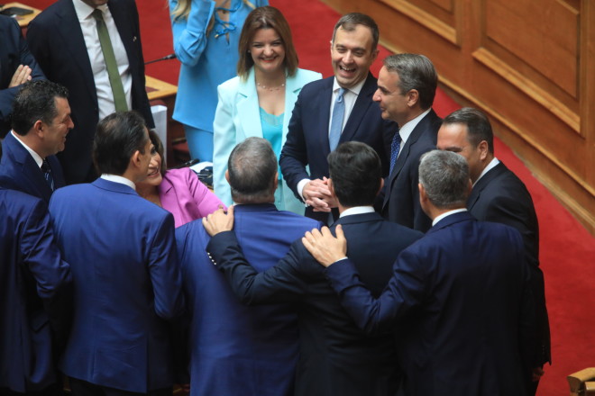 Tα πηγαδάκια των βουλευτών της ΝΔ με τον πρωθυπουργό/  Eurokinissi Γιώργος Κονταρίνης