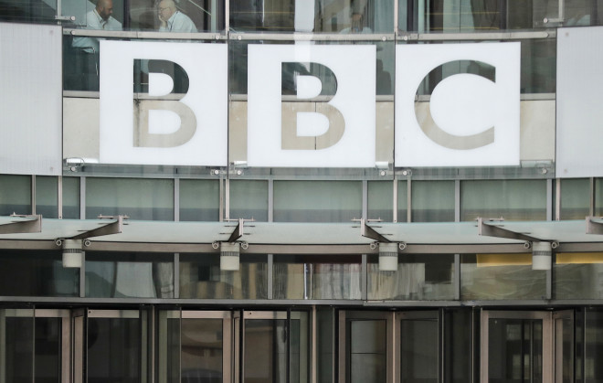 BBC: Πασίγνωστος παρουσιαστής κατηγορείται ότι πλήρωνε ανήλικο για πορνογραφικό υλικό