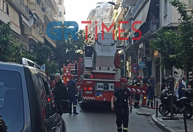 Φωτιά ξέσπασε σε κινική στο κέντρο της Θεσσαλονίκης - GRTimes.gr