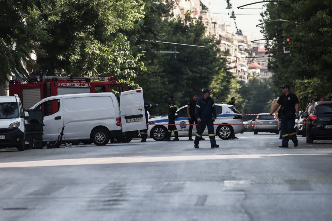 Η αστυνομία εκτιμά ότι ο βομβιστής της Τεκτονικής Στοάς δεν είχε εμπειρία στη συνδεσμολογία εκρηκτικών μηχανισμών - Eurokinissi