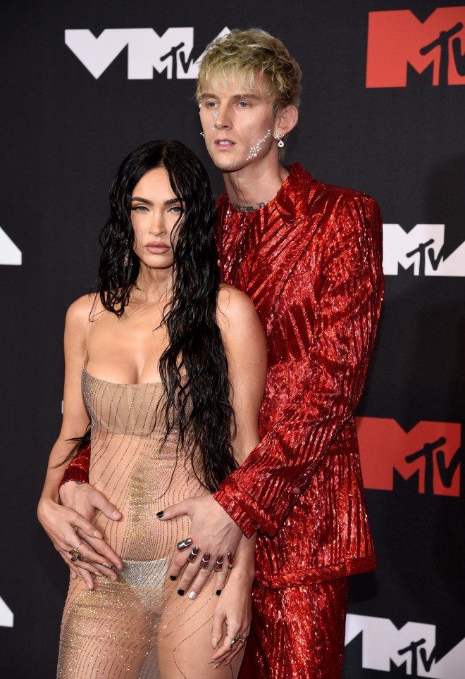 Μέγκαν Φοξ και Μασίν Γκαν Κέλι στα βραβεία του MTV του 2021
