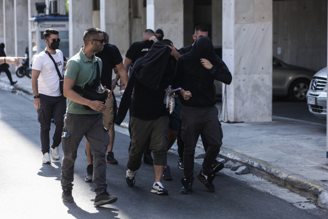 Οι συλληφθέντες χαρακτηρίζονται από την αστυνομία ως σκληροί χούλιγκαν που τηρούν ομερτά - Eurokinissi