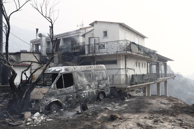 Πυρκαγιά στη Φυλή κοντά στην Ιερά Μονή Κλειστών/ Eurokinissi Σωτήρης Δημητρόπουλος