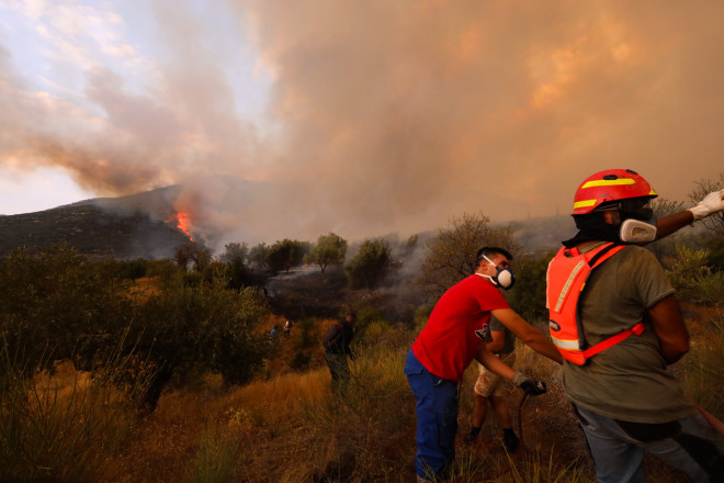 Φωτιές: Η εικόνα από τα πύρινα μέτωπα- Αναζητούνται δύο ύποπτοι στην Εύβοια