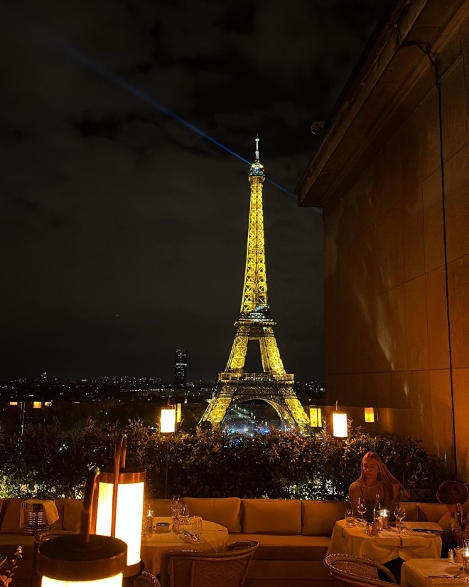 Καινούργιου: Το άλμπουμ από το ταξίδι της στο Παρίσι