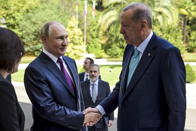 Η συνάντηση Πούτιν - Ερντογάν για τη συμφωνία σχετικά με τα σιτηρά μετά τον πόλεμο στην Ουκρανία 