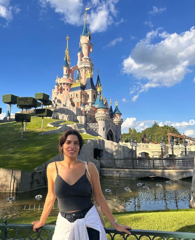 Η Τόνια Σωτηροπούλου στο Παρίσι /πηγή instagram 