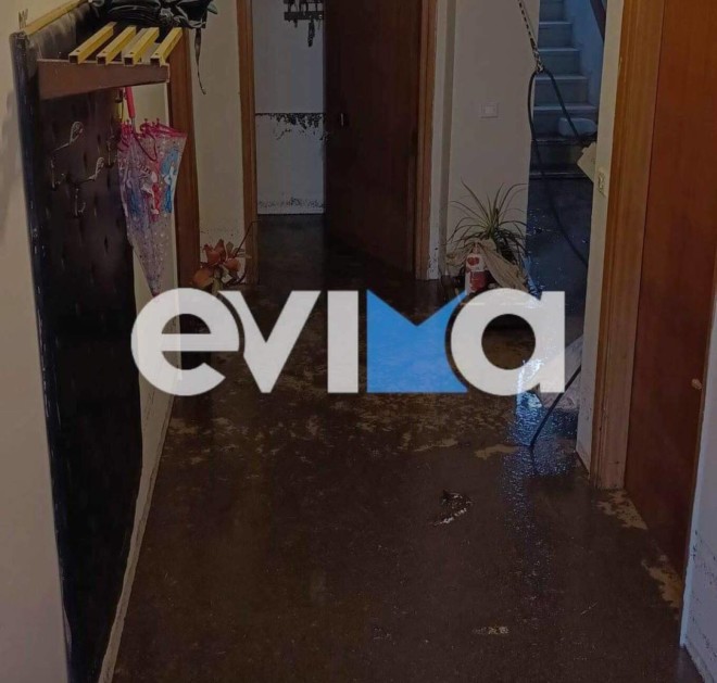Σπίτια πλημμύρισαν στη Βόρεια Εύβοια - evima.gr