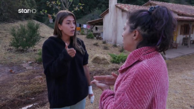 Φάρμα: Έλενα για Σπύρο «Έχει μπει κάτω από το φουστουνάκι της Νάσιας»