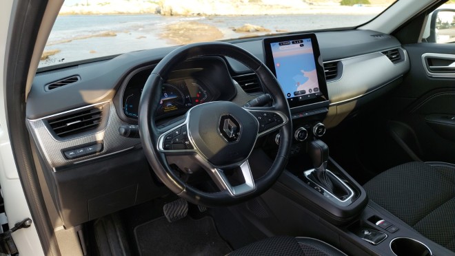  Το εσωτερικό του Renault Arkana E-Tech Hybrid 145