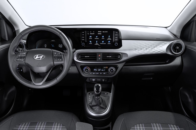 Το εσωτερικό του νέου Hyundai i10