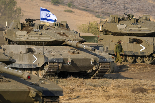 Ισραήλ: Σε ετοιμότητα για χερσαία επέμβαση στη Λωρίδα της Γάζας τα άρματα μάχης  