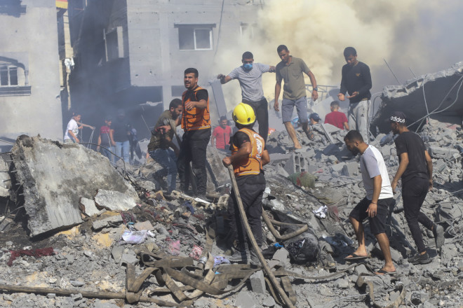Ισραήλ και Χαμάς πετάνε το μπαλάκι των ευθυνών για τον βομβαρδισμό του νοσοκομείου ο ένας στον άλλον - AP