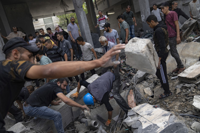 Η διεθνής κοινότητα καταδίκασε τον βομβαρδισμό του νοσοκομείου στη Λωρίδα της Γάζας - AP