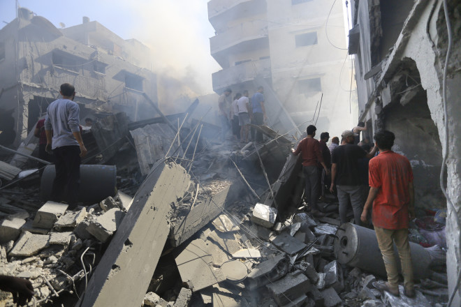 Μέχρι στιγμής εκτιμάται ότι είναι 18 οι νεκροί από τον βομβαρδισμό της εκκλησίας του Αγίου Πορφυρίου στη Γάζα - AP